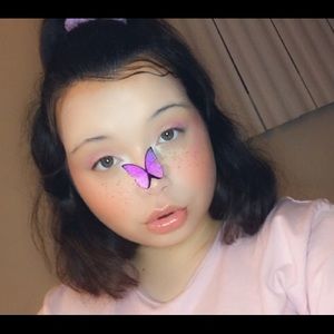 Meet your Posher, Monique